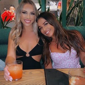 Meet your Posher, Brooke